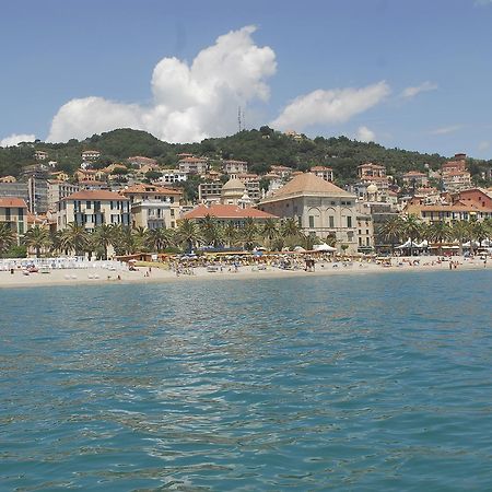 Hotel Gambone Finale Ligure Luaran gambar