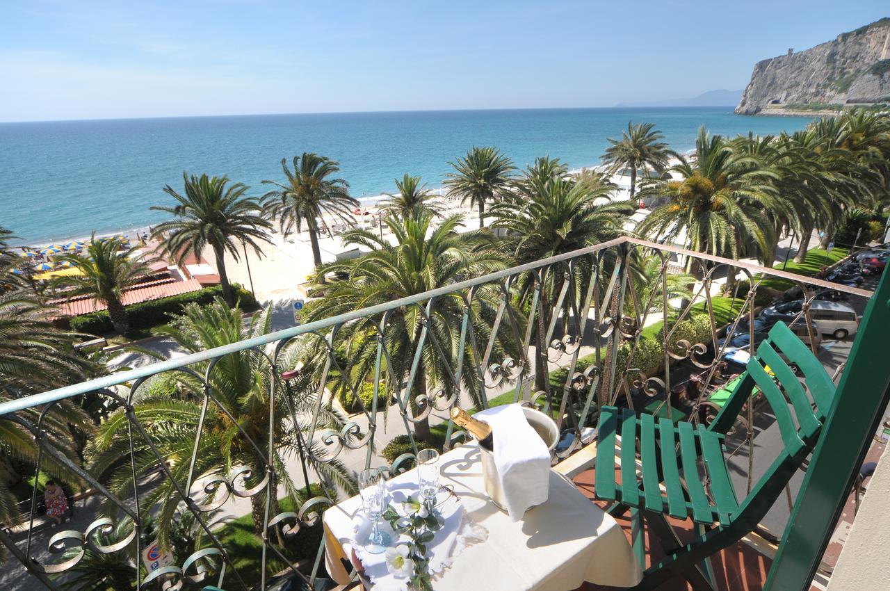 Hotel Gambone Finale Ligure Luaran gambar
