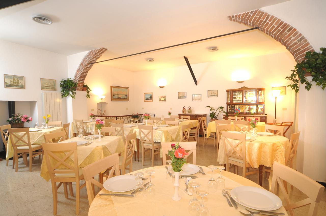 Hotel Gambone Finale Ligure Luaran gambar